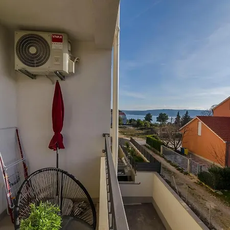 Oliva * Kaštela